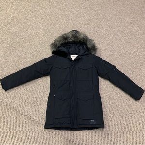 Aritzia 100% DOWN FILLED PARKA